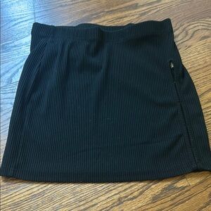 🌿SHEIN Elegant Black Ribbed Strapless Tube Tank top🌿